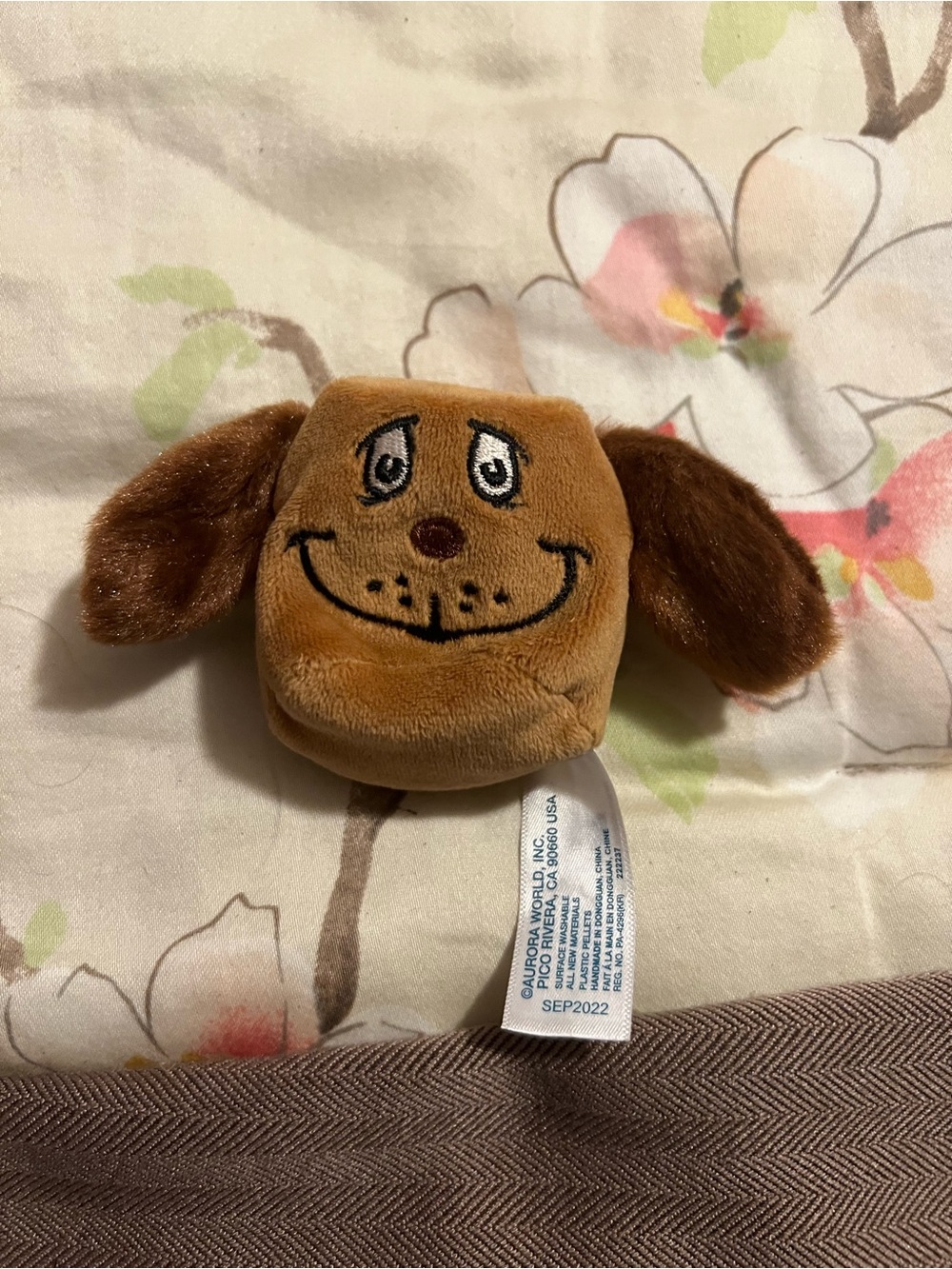 Dr. Seuss' Grinch Mallows Plush MAX THE DOG Brown 2.5" Beanie Stackable Aurora